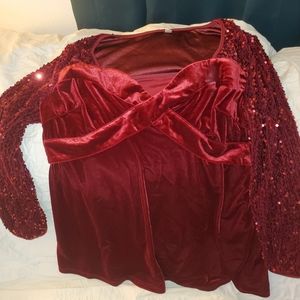 Velvet burgundy low cut with sequins xl fits like 2x never worn long-sleeved tun